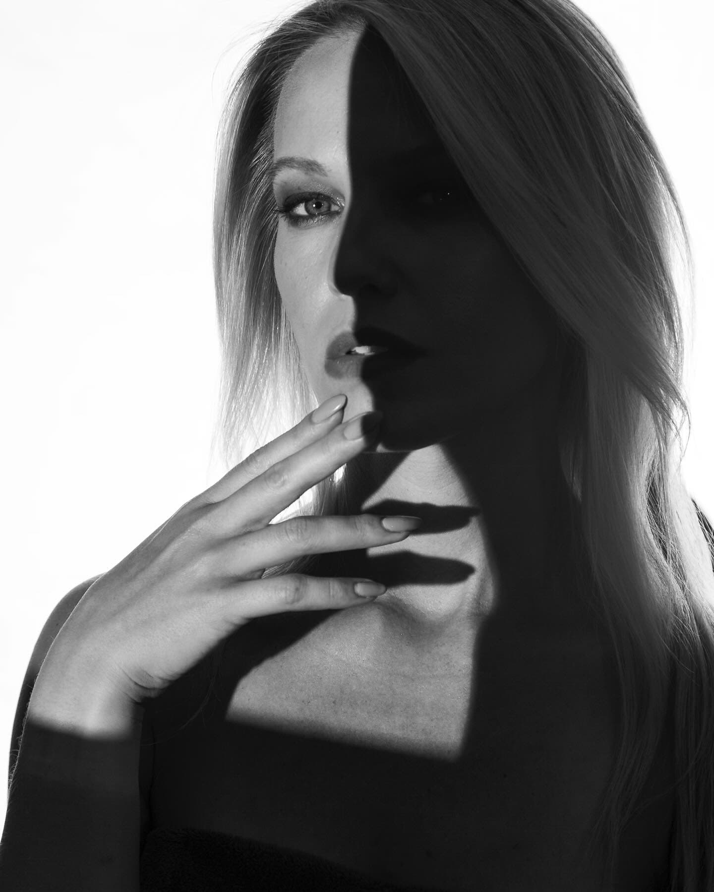 Carousel image 19